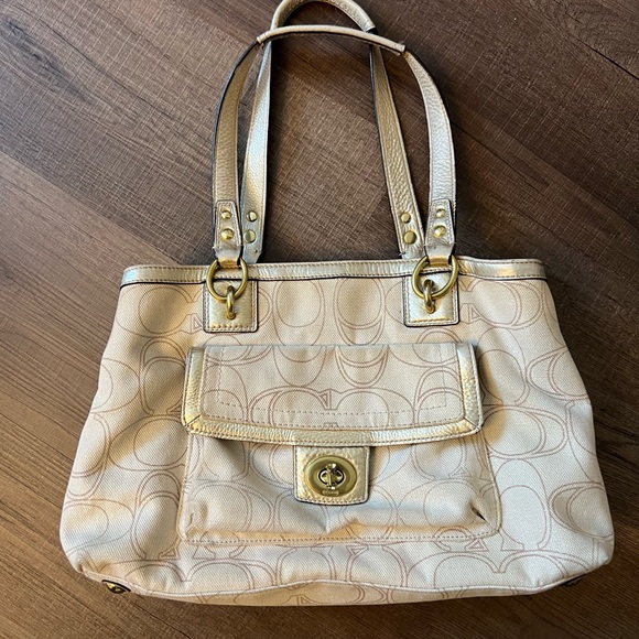 Coach Champagne Shoulder Bag - Picture 1 of 4